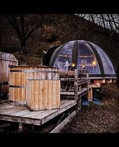 Отель Les Cocons Pyreneens *